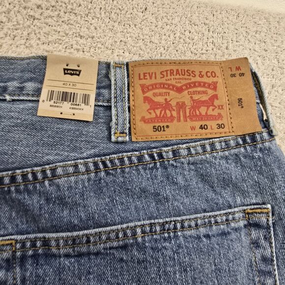 Levis 501 Original Fit Mens 40x30 Blue Jeans Stonewash Straight Leg Button Fly - Picture 7 of 15